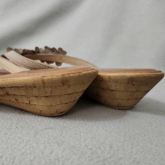 Nine West Sz 9 Made Italy Flower Leather Cork Flip Flops Wedding Heeled - Picture 5 of 6